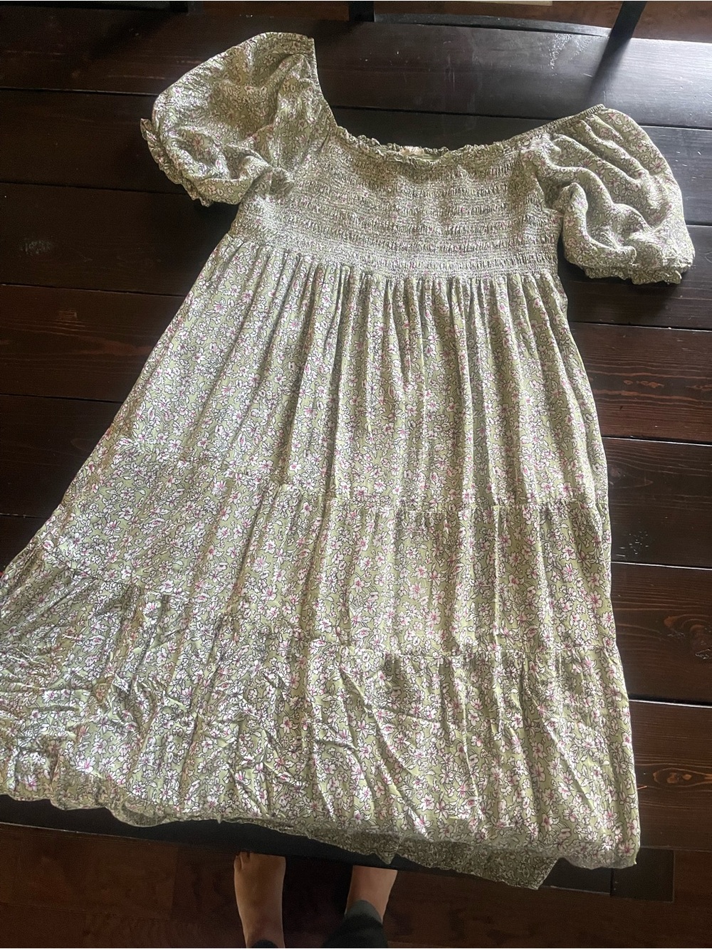 easel Floral Maxi Dress in Sage Green and Light Pink